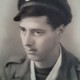 George Stor in militair uniform in Nederlands Indië circa 1948. Foto van mevr. Bakker-Stor