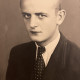 Meeuwis Pieter Hartmans. Foto direct na vrijlating uit Kamp Amersfoort. Via Mary Duinmeijer